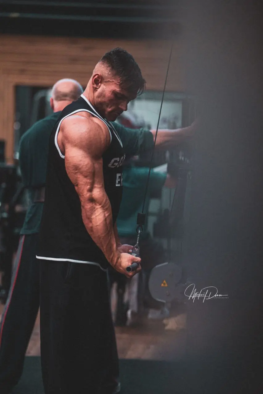 Lester Buhrmann auf der Bühne in Top-Form